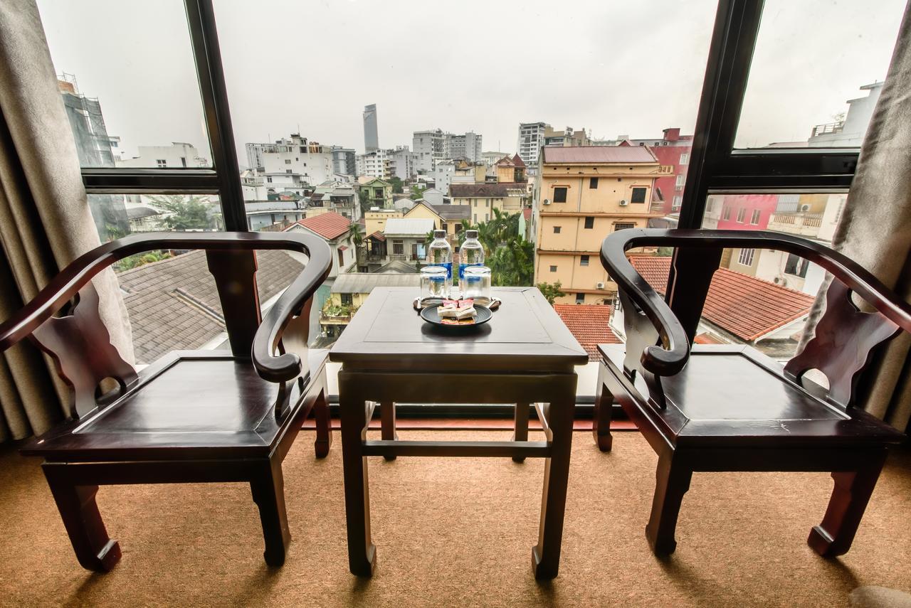 Amona Hotel Hue Esterno foto